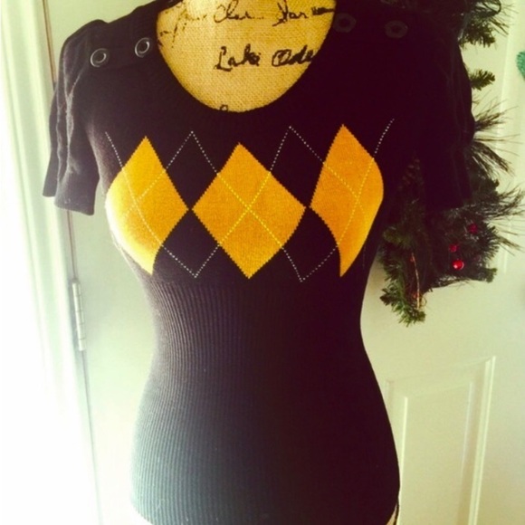 XOXO vintage puff short sleeve knit sweater button detail on shoulders size M - Picture 3 of 8